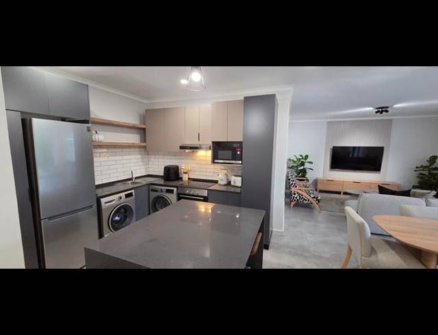 3 BEDROOM APARTMENT FOR SALE IN WESTBROOK